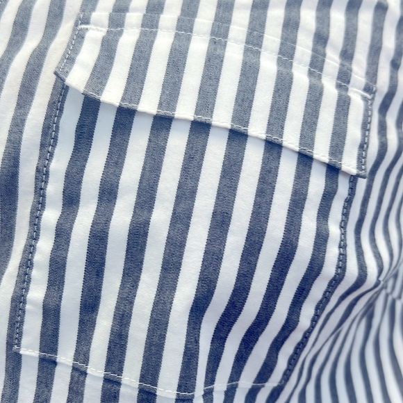 J. Jill White and Blue Sleeveless Button Down Shirt - Picture 4 of 6